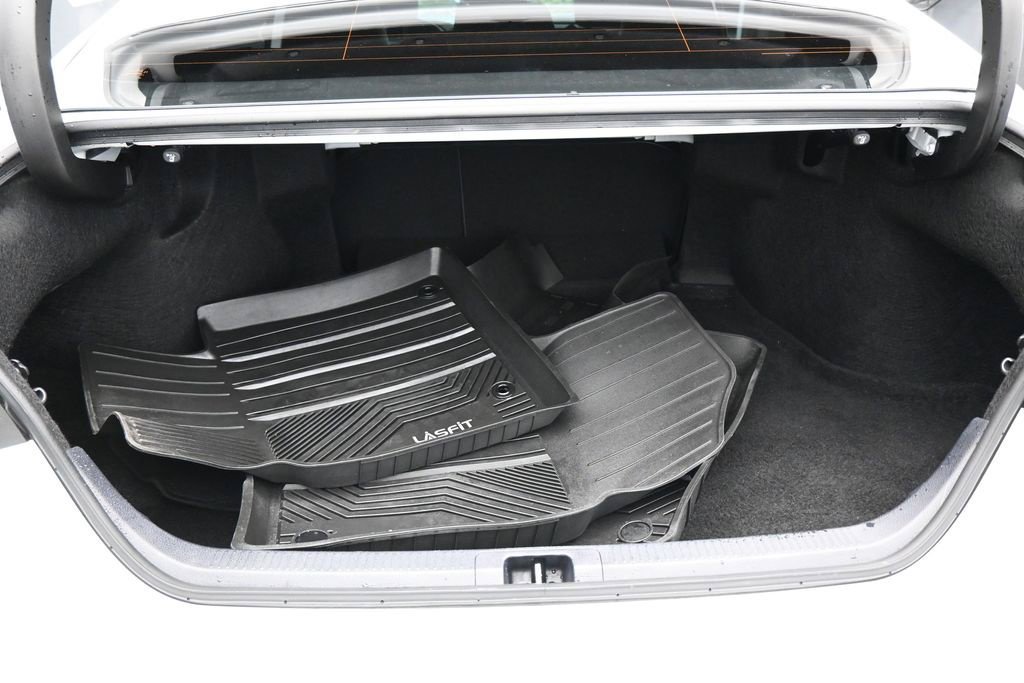 Used 2024 Toyota Camry SE w/ Convenience Package FWD image 32