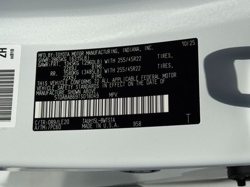 Used 2026 Lexus TX 500h AWD w/ Technology Package image 46