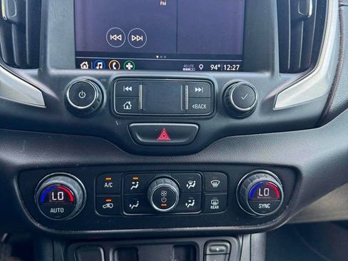 Used 2020 GMC Terrain SLT AWD/4WD image 16