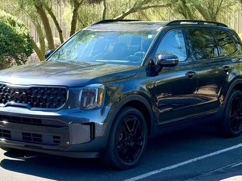 Used 2025 Kia Telluride EX X-Line AWD/4WD image 3
