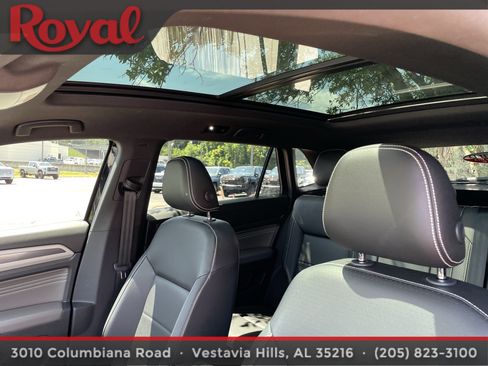 Certified 2023 Volkswagen Atlas Cross Sport SEL R-Line AWD/4WD image 20