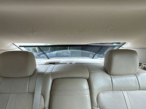 Used 2014 Lincoln MKS AWD w/ Equipment Group 101A image 38
