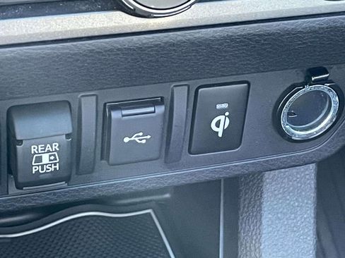 Used 2022 Toyota Tacoma 2WD Double Cab image 28