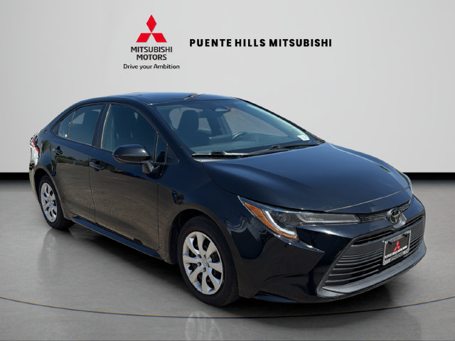 Used 2024 Toyota Corolla LE FWD image 3