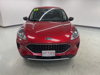 Used 2022 Ford Escape SE video 3