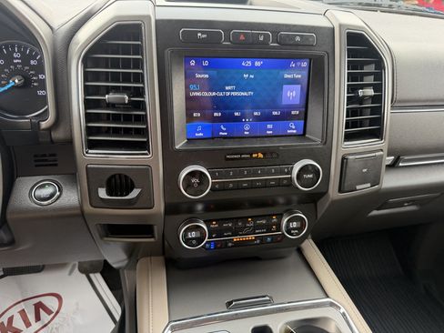 Used 2020 Ford Expedition XLT w/ Equipment Group 202A RWD image 27