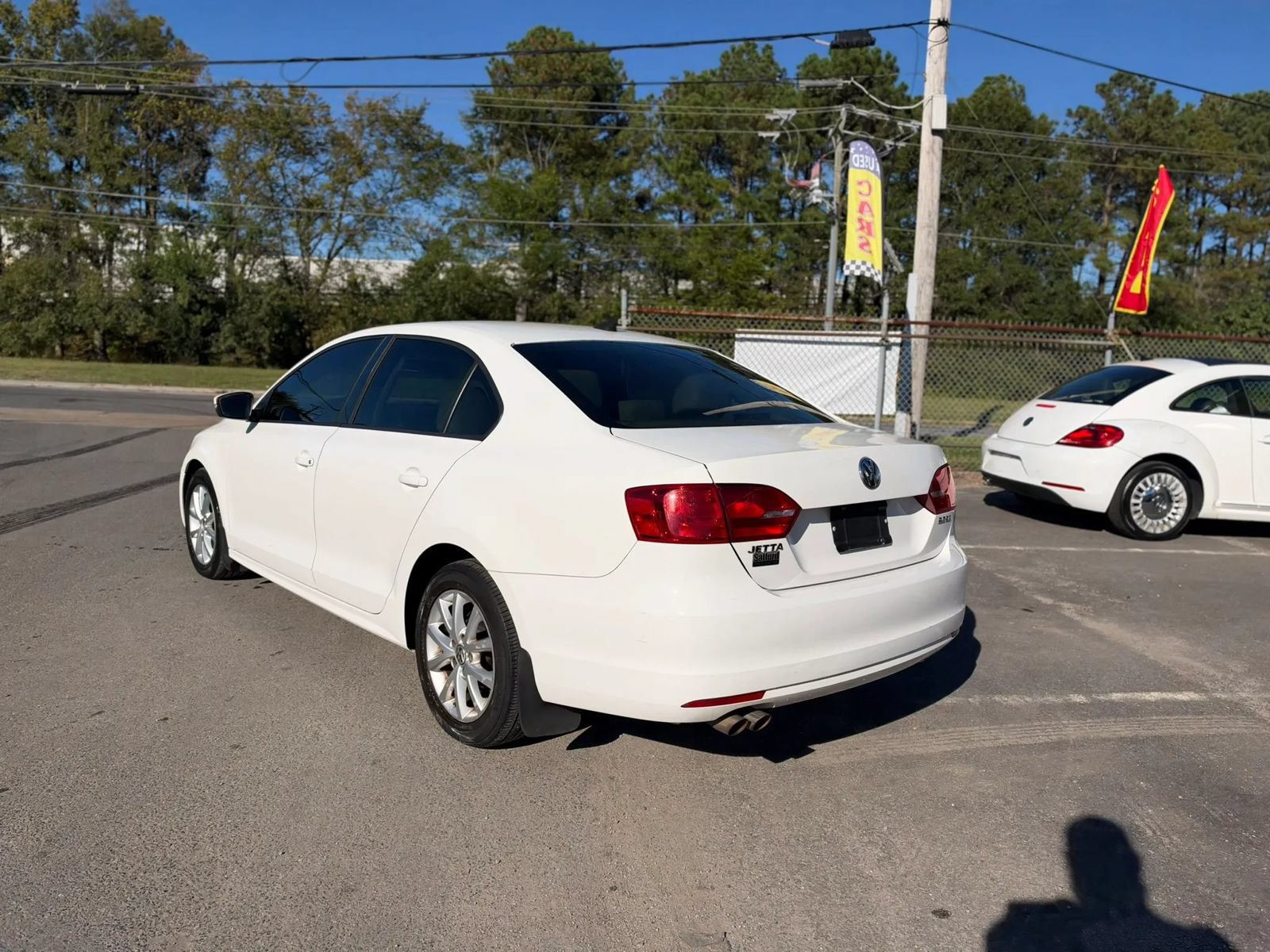 Used 2012 Volkswagen Jetta SE FWD image 3