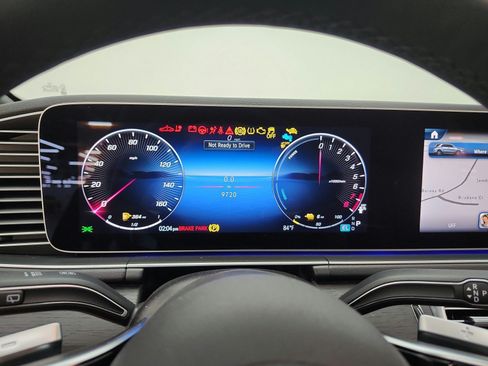 Used 2025 Mercedes-Benz GLE 450e 4MATIC image 11