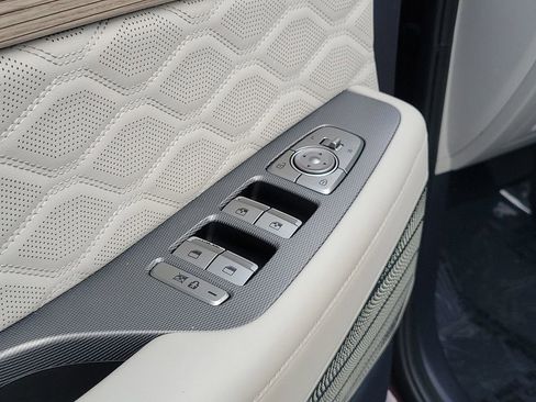 Used 2021 Hyundai Palisade Calligraphy image 18