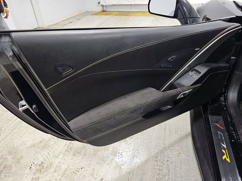 Used 2016 Chevrolet Corvette Z06 w/ C7.r Special Edition image 10