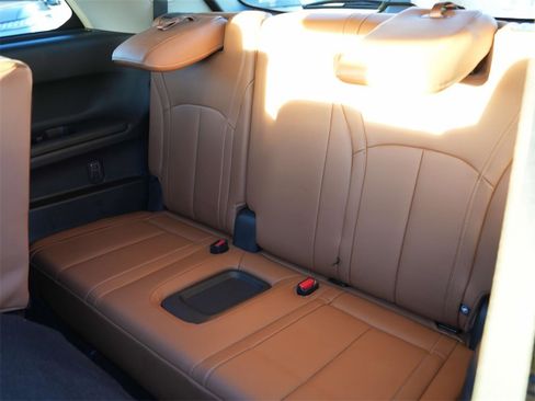 Certified 2025 INFINITI QX60 Sensory image 13