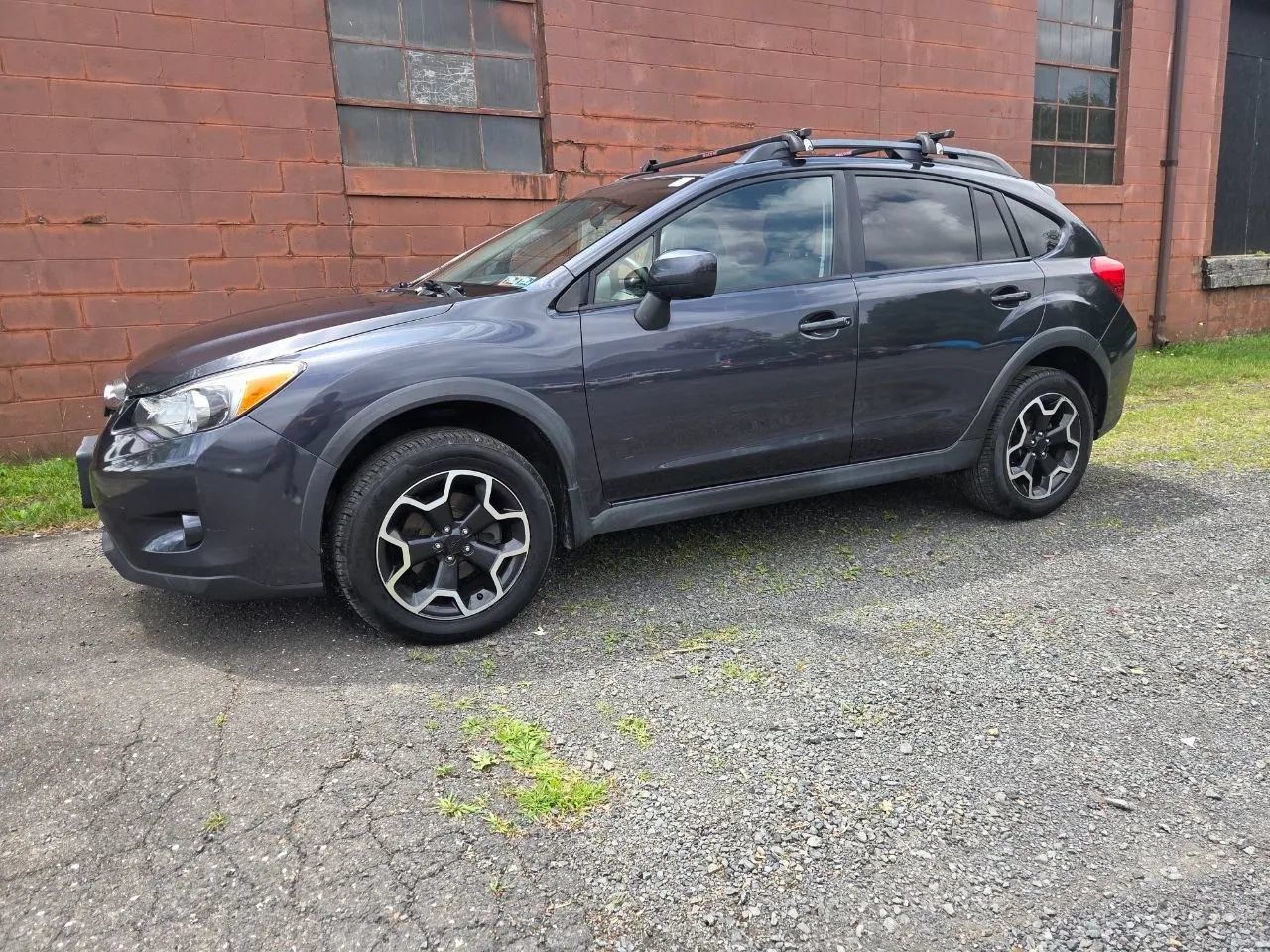 Used 2014 Subaru Crosstrek 2.0i Premium AWD/4WD image 2