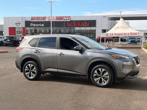 Certified 2023 Nissan Rogue SV FWD image 6