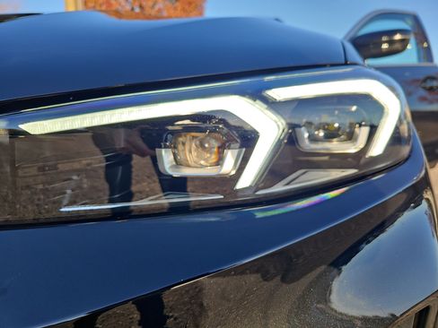 New 2025 BMW 330i xDrive Sedan w/ Premium Package image 33