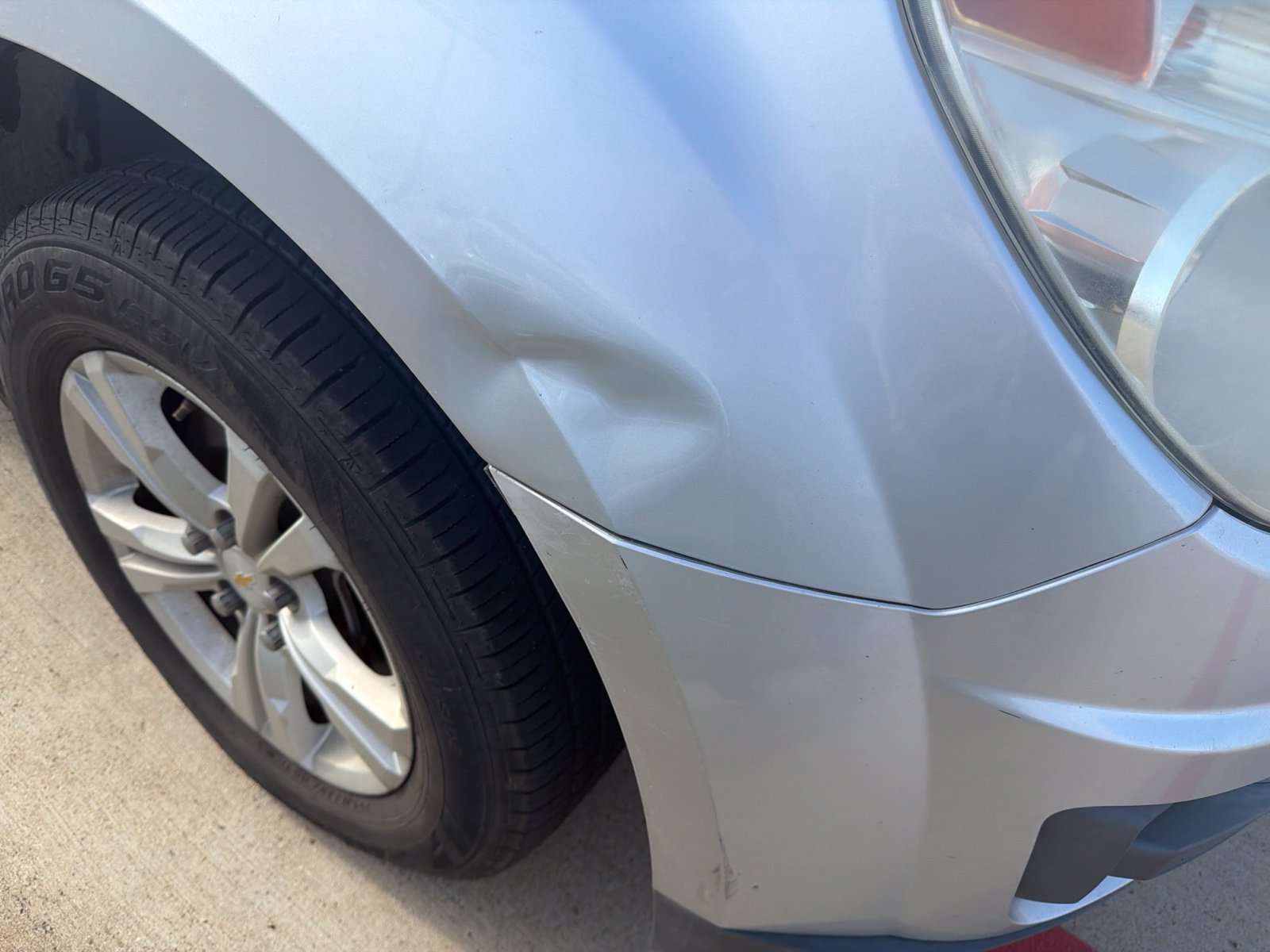 Used 2013 Chevrolet Equinox LT w/ Driver Convenience Package FWD image 2