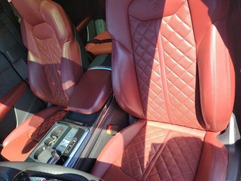 Used 2022 Audi SQ8 Prestige w/ Prestige Package image 28