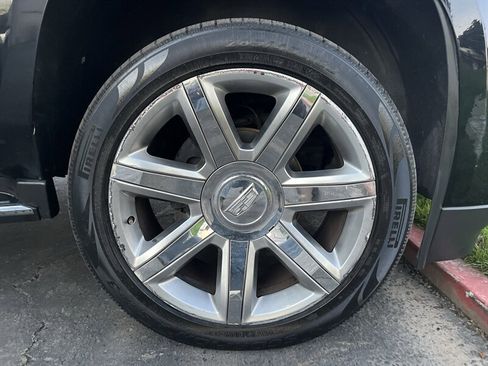 Used 2020 Cadillac Escalade ESV Luxury image 15