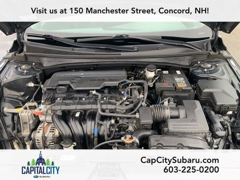 Used 2024 Hyundai Elantra SEL image 28