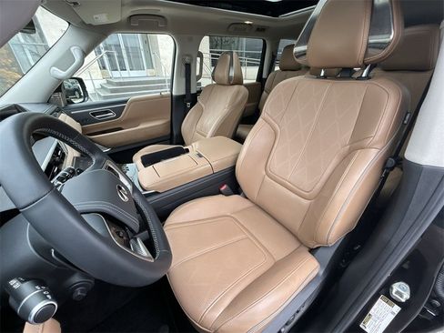 Certified 2025 INFINITI QX80 Sensory image 15