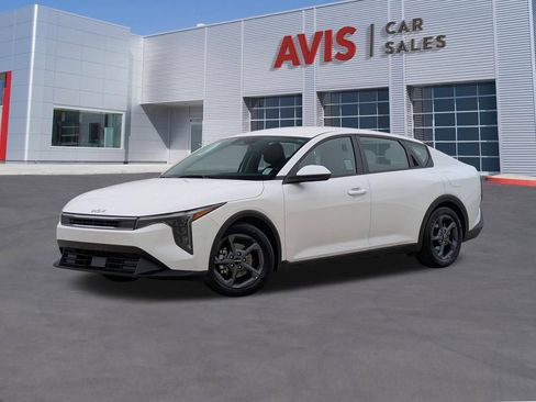 Used 2025 Kia K4 FWD image 1
