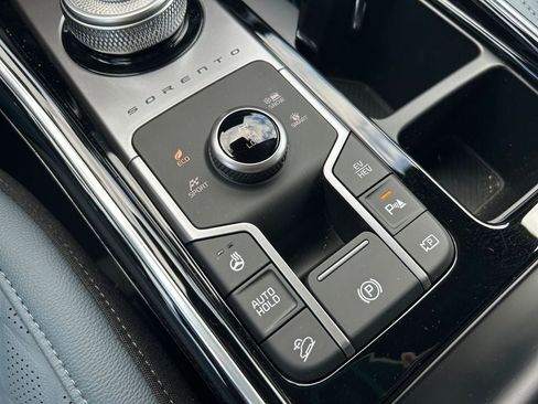 Used 2025 Kia Sorento SX Prestige image 37