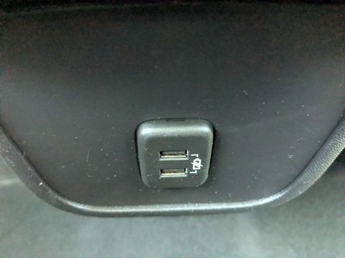 Used 2024 Chevrolet Equinox LS w/ Driver Confidence II Package FWD image 16