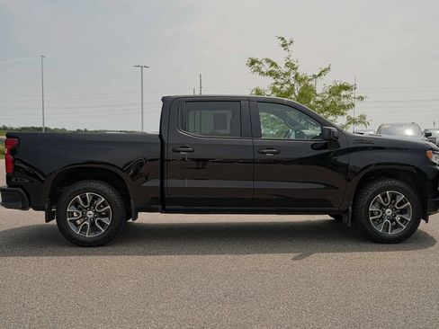 Used 2024 Chevrolet Silverado 1500 RST AWD/4WD image 5