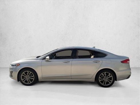 Used 2019 Ford Fusion SEL image 8