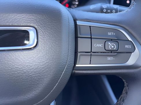 New 2026 Jeep Compass Latitude image 17