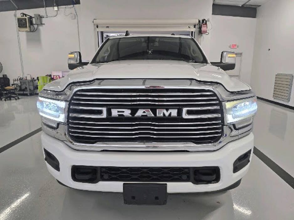 Used 2023 RAM 2500 Laramie AWD/4WD image 4