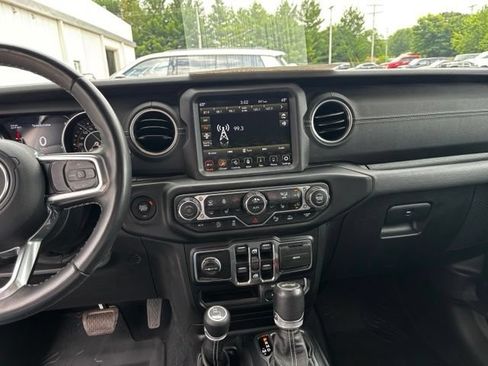 Used 2021 Jeep Wrangler Unlimited Sahara AWD/4WD image 25
