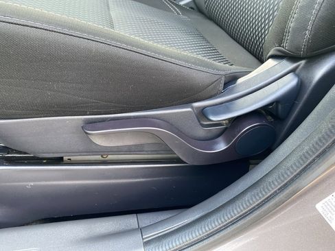 Used 2019 Mitsubishi Outlander ES image 20