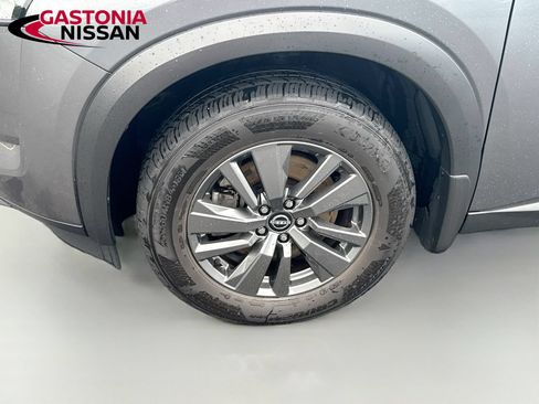 Used 2023 Nissan Pathfinder SV w/ SV Premium Package AWD/4WD image 36