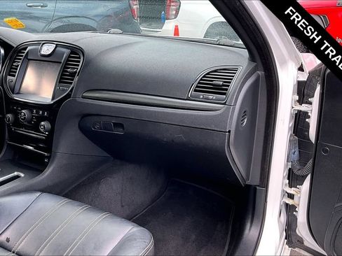 Used 2013 Chrysler 300 S RWD image 25