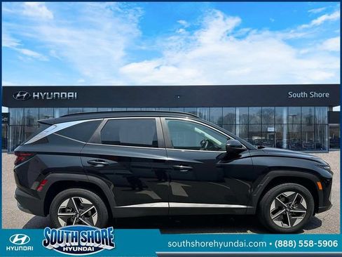 Certified 2025 Hyundai Tucson SEL AWD/4WD image 5