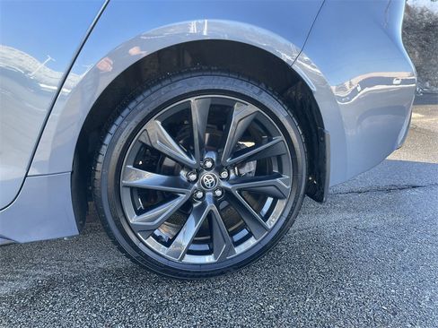Used 2023 Toyota Corolla SE w/ SE Premium Package image 10
