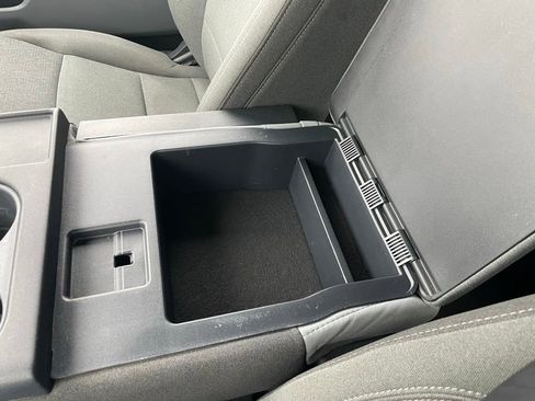 Used 2024 Ford F150 XLT image 47