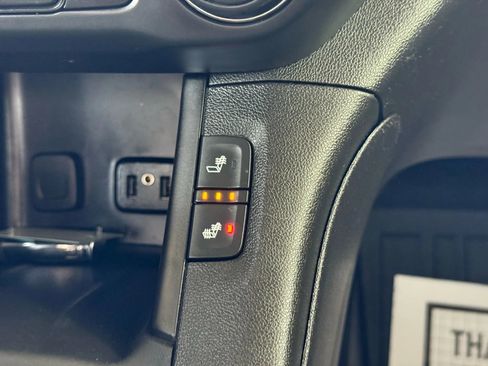 Used 2019 GMC Acadia SLT w/ LPO, Floor Liner Package image 33