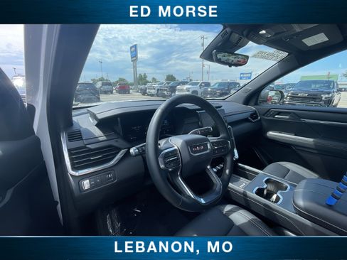 Certified 2026 GMC Acadia Elevation w/ Elevation Premium Package FWD image 10
