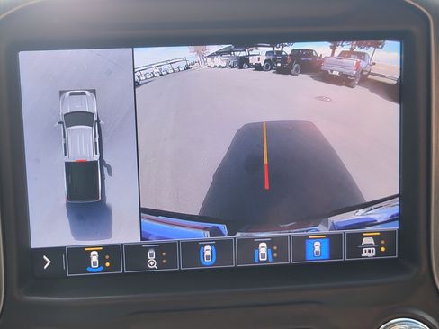 Used 2020 GMC Sierra 2500 Denali w/ Technology Package image 16