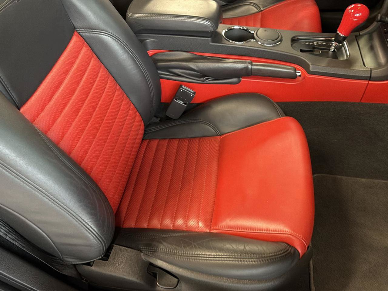 Used 2002 Ford Thunderbird RWD image 21