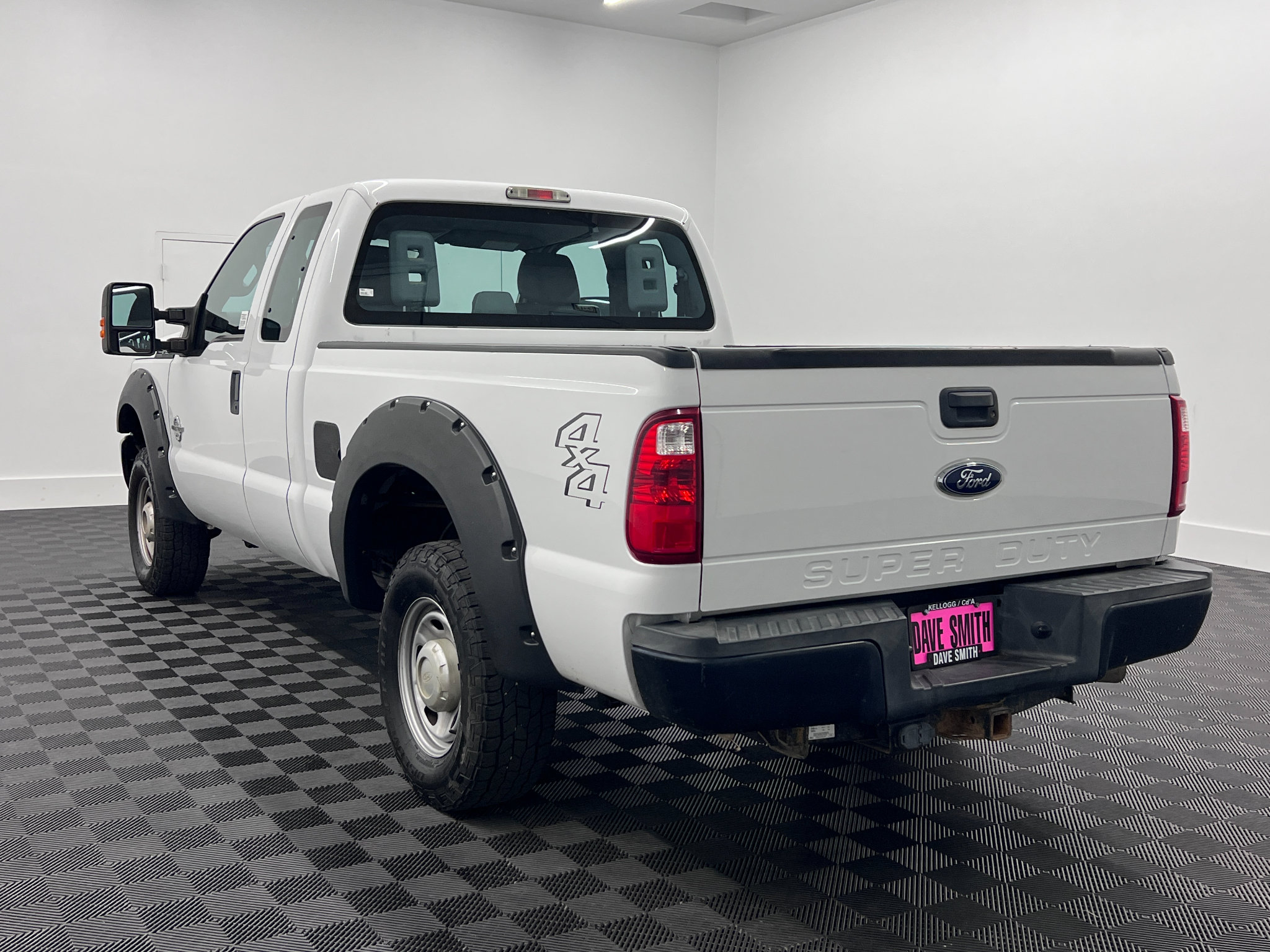 Used 2015 Ford F250 XL w/ Power Equipment Group AWD/4WD image 3