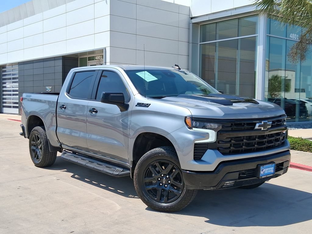 Used 2025 Chevrolet Silverado 1500 LT Trail Boss w/ Convenience Package II AWD/4WD image 1