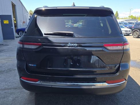 Used 2023 Jeep Grand Cherokee 4WD 4xe image 5