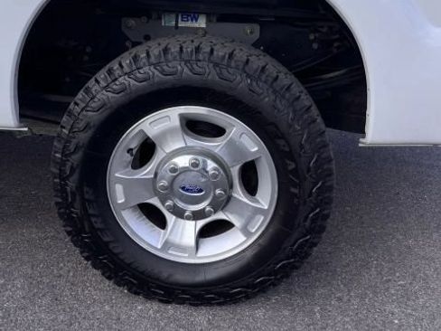 Used 2016 Ford F250 XLT w/ Camper Package AWD/4WD image 7
