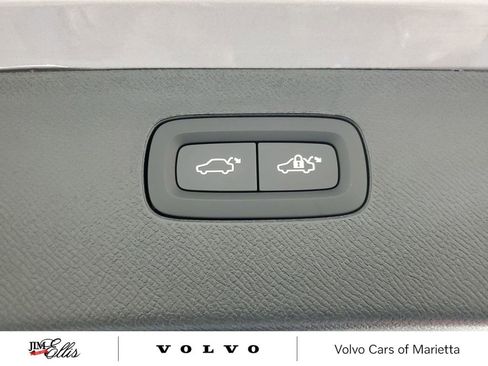 New 2026 Volvo XC90 B6 Plus w/ Protection Package Premier image 10