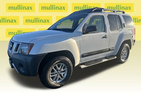 Used 2015 Nissan Xterra S w/ Value Package image 14