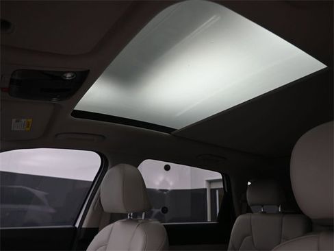 Used 2023 Kia Sorento S w/ Panoramic Sunroof Package image 23