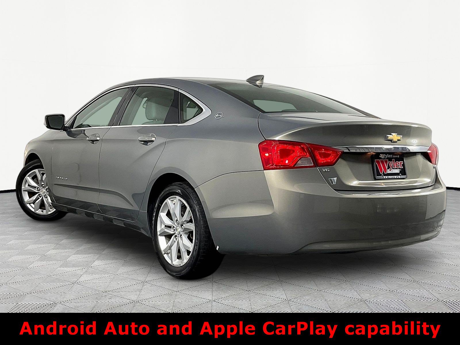 Used 2019 Chevrolet Impala LT FWD image 4