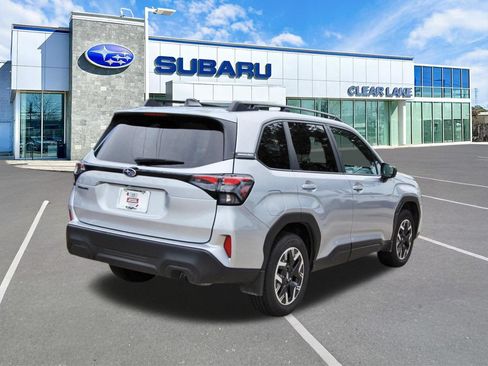 Used 2026 Subaru Forester Premium AWD/4WD image 6
